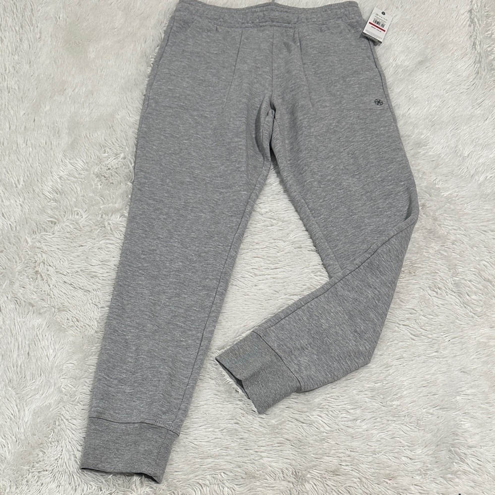 🦎 NWT Gaiam Comfort Jogger